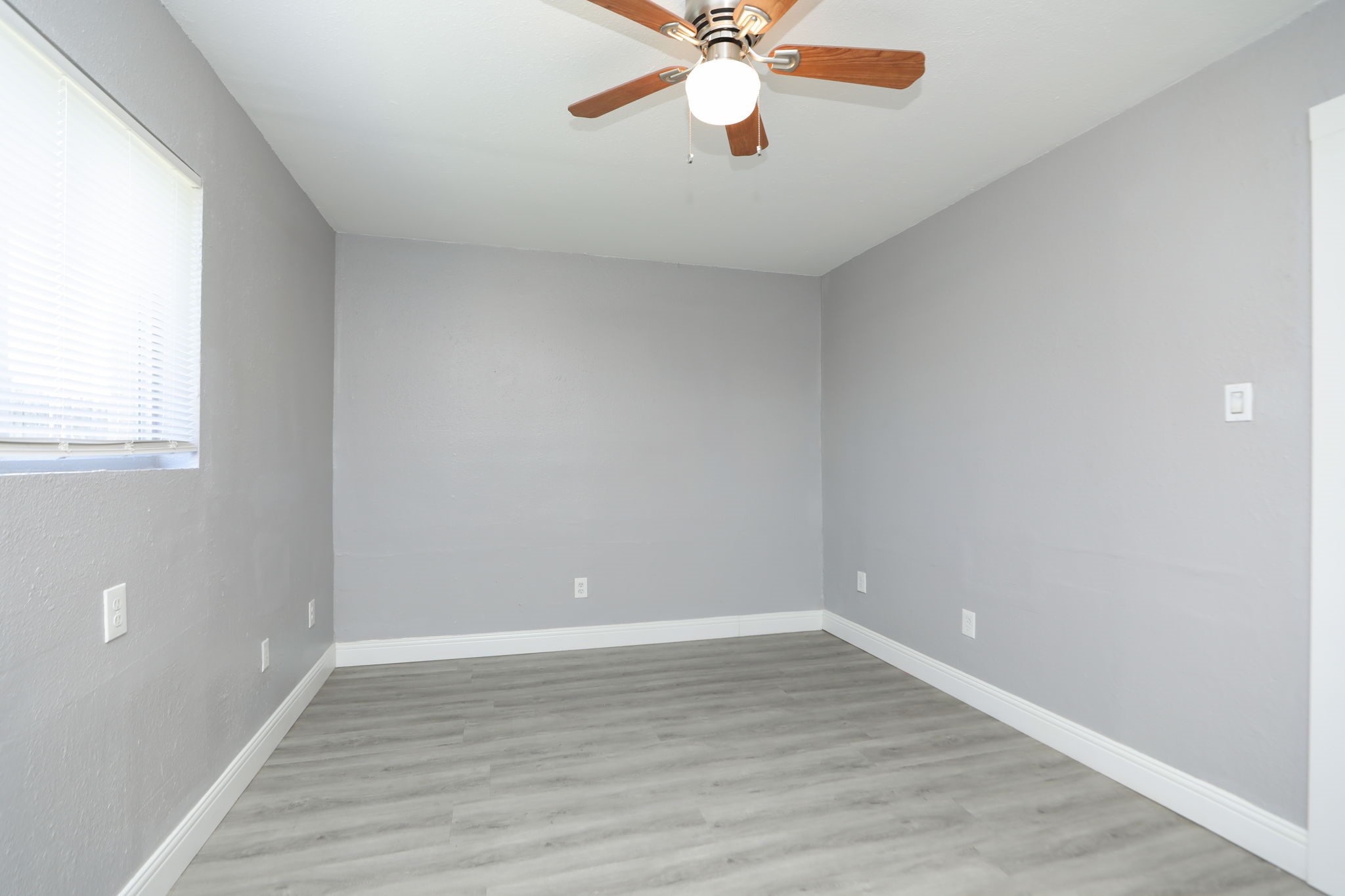 8127 Colonial Lane, Unit 2 Houston, TX 77051 - Photo 12 of 26