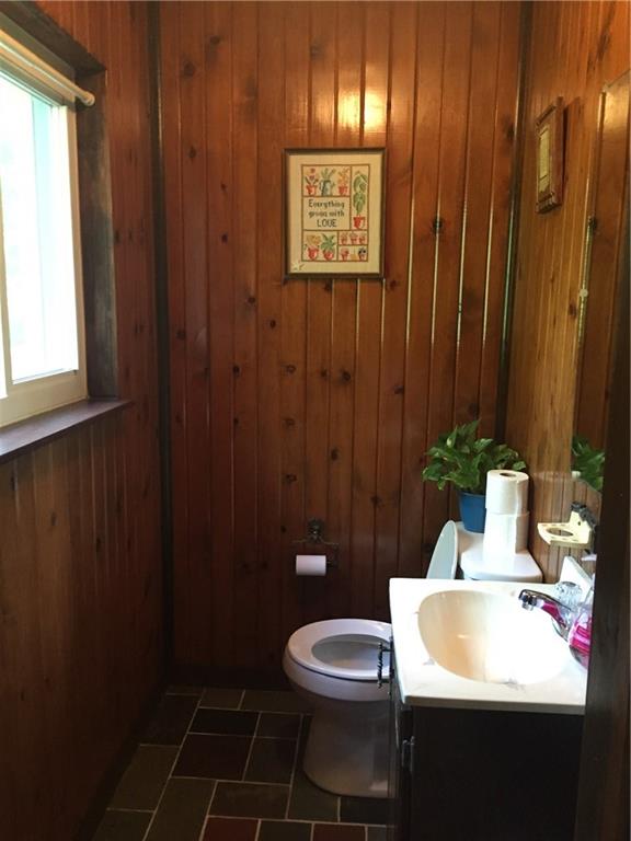 220 Medical Center Road Chicora, PA 16025 - Photo 13 of 19 Master Bedroom bath.