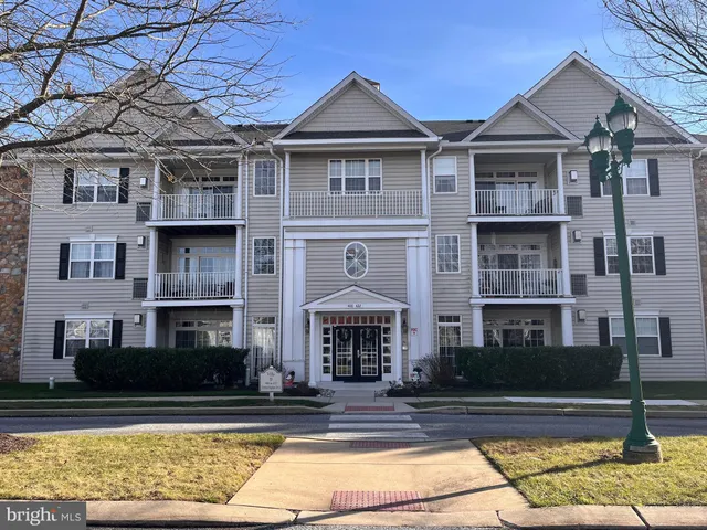 $320,000 | 418 Victoria Gardens Drive, Unit J, Kennett Square, PA 19348