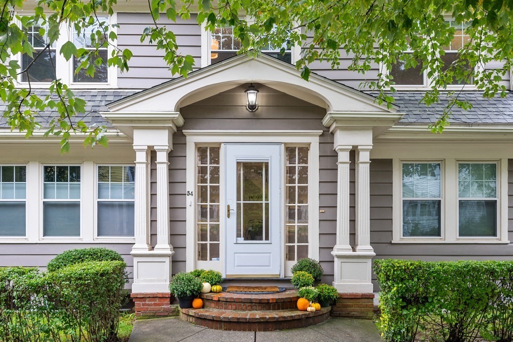 54 Beaconsfield Road, Unit 54 Brookline, MA 02445 - Photo 1 of 21