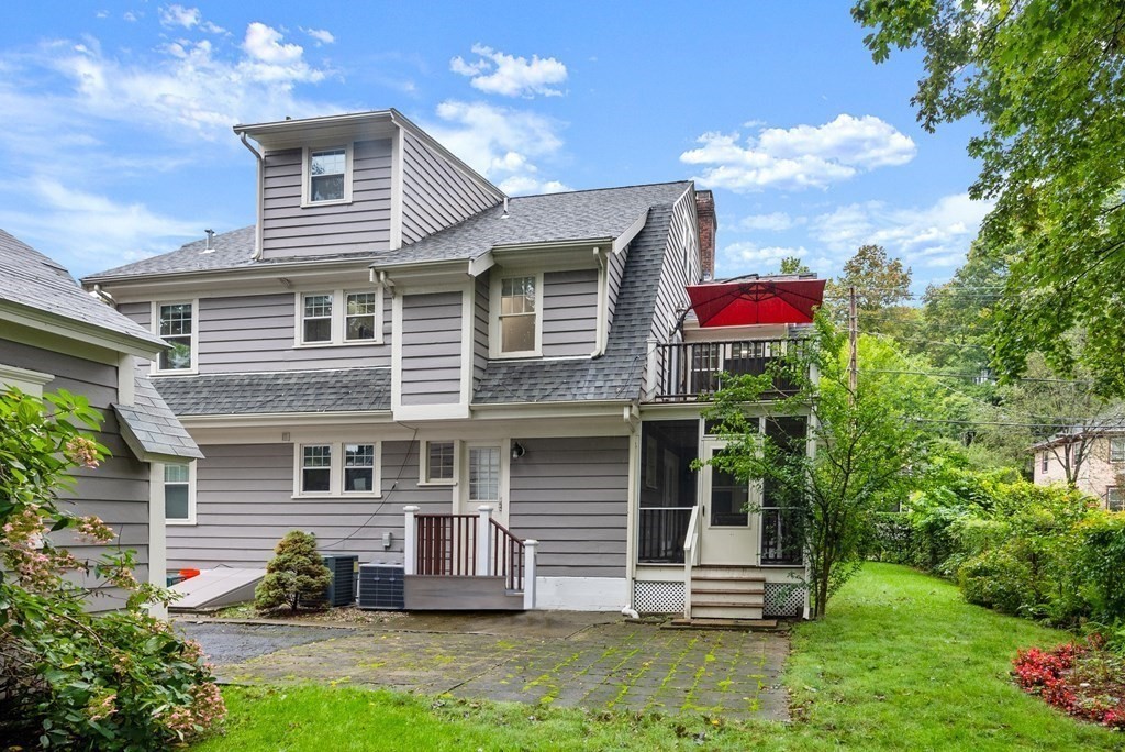 54 Beaconsfield Road, Unit 54 Brookline, MA 02445 - Photo 19 of 21