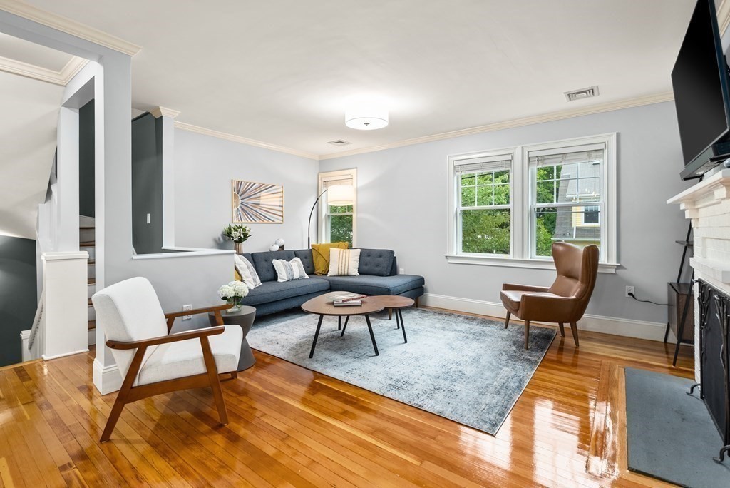 54 Beaconsfield Road, Unit 54 Brookline, MA 02445 - Photo 2 of 21