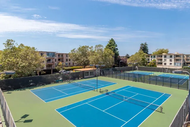 a view of a tennis court
