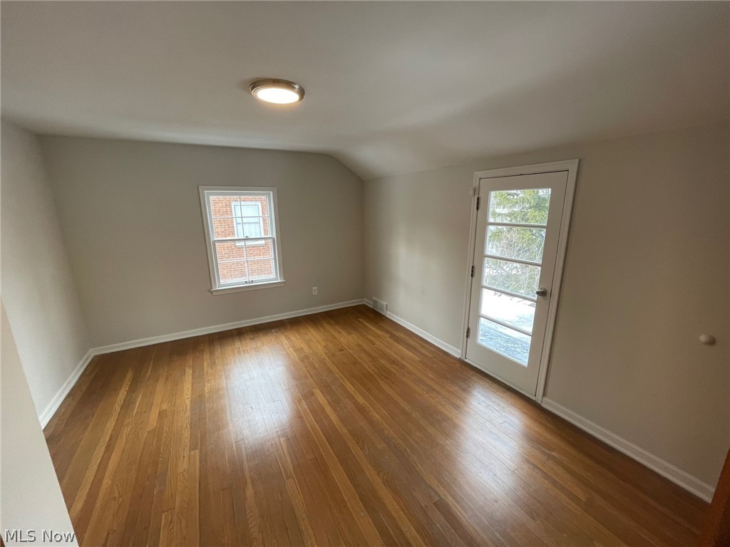 3417 Rumson Road Cleveland, OH 44118 - Photo 7 of 17