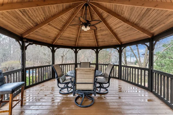 $849,000 | 2706 Duncan Lane, Batavia, IL 60510
