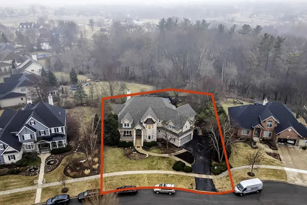 $849,000 | 2706 Duncan Lane, Batavia, IL 60510
