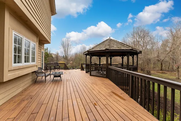 $849,000 | 2706 Duncan Lane, Batavia, IL 60510