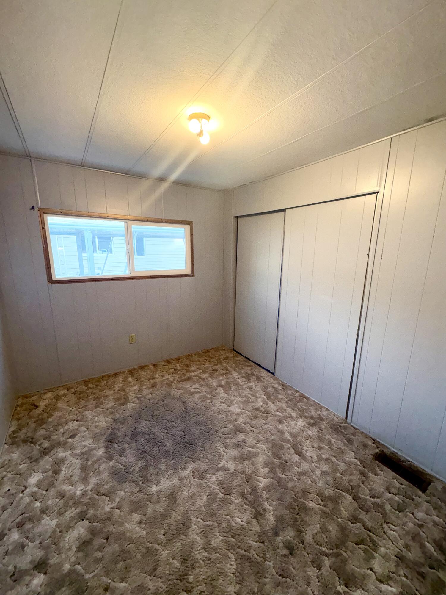 2385 Table Rock Road, Unit SPC 71 Medford, OR 97501 - Photo 9 of 11 Photo Jul 26 2025, 7 17 15 PM
