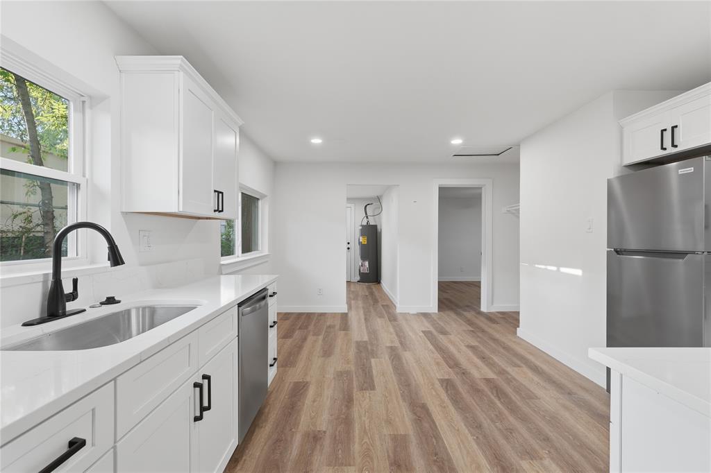 2607 Brandon Street Dallas, TX 75211 - Photo 7 of 14