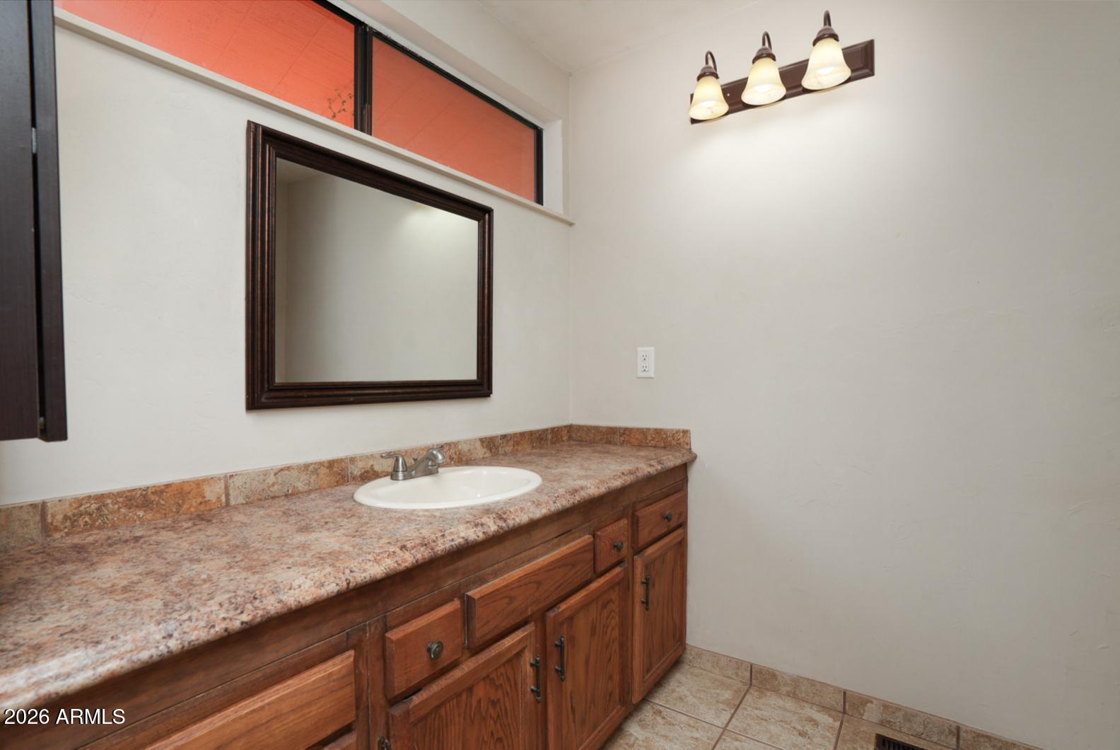 90 Box Canyon Road Sedona, AZ 86351 - Photo 19 of 51 Primary Bath