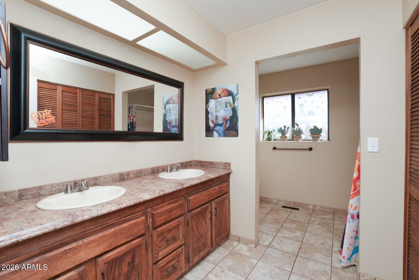 90 Box Canyon Road Sedona, AZ 86351 - Photo 28 of 51 Shared bath a