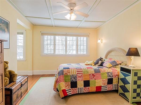 22 Braeburn Road Newton, MA 02466 - Photo 19 of 23 Gallery Image 19