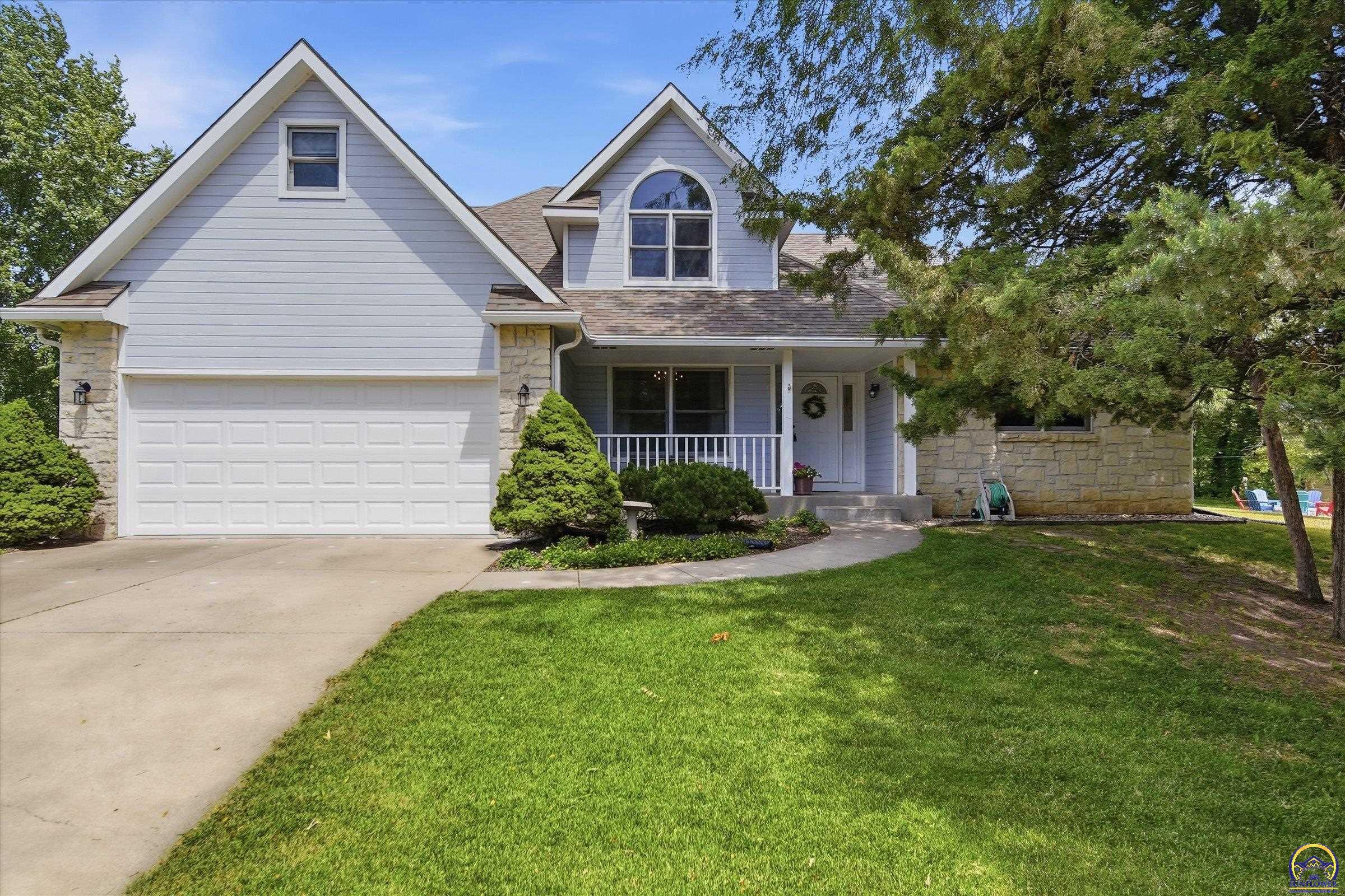 810 Southwest Mifflin Road Topeka, KS 66606 - Photo 1 of 30