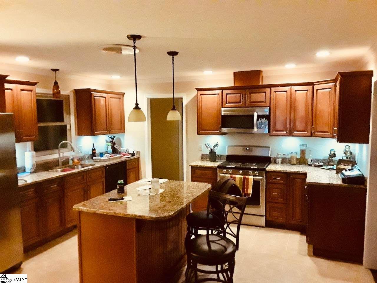 508 Woodbluff Road Laurens, SC 29360 - Photo 2 of 20 Gallery Image 2