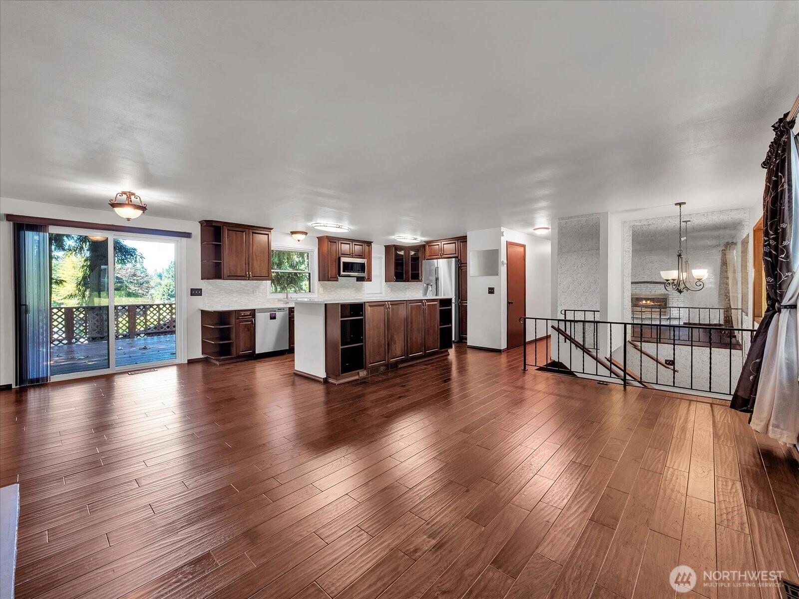 713 220th Street Southwest Bothell, WA 98021 - Photo 4 of 32