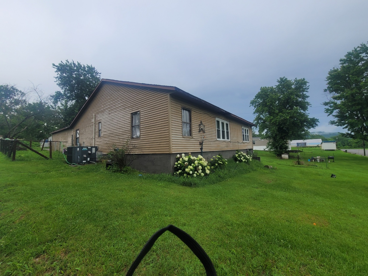 95 Middle Avenue Simpson, IL 62985 - Photo 1 of 3