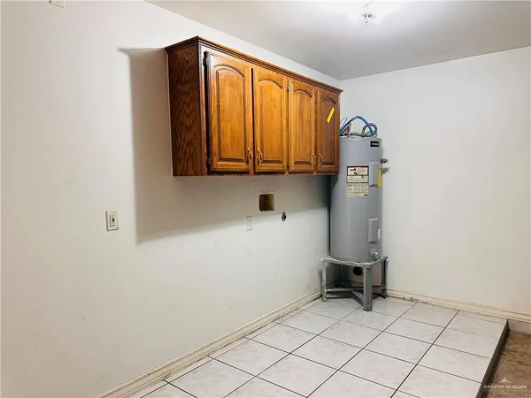 $1,800 | 1806 West 31st 1/2 Street, Mission, TX 78574