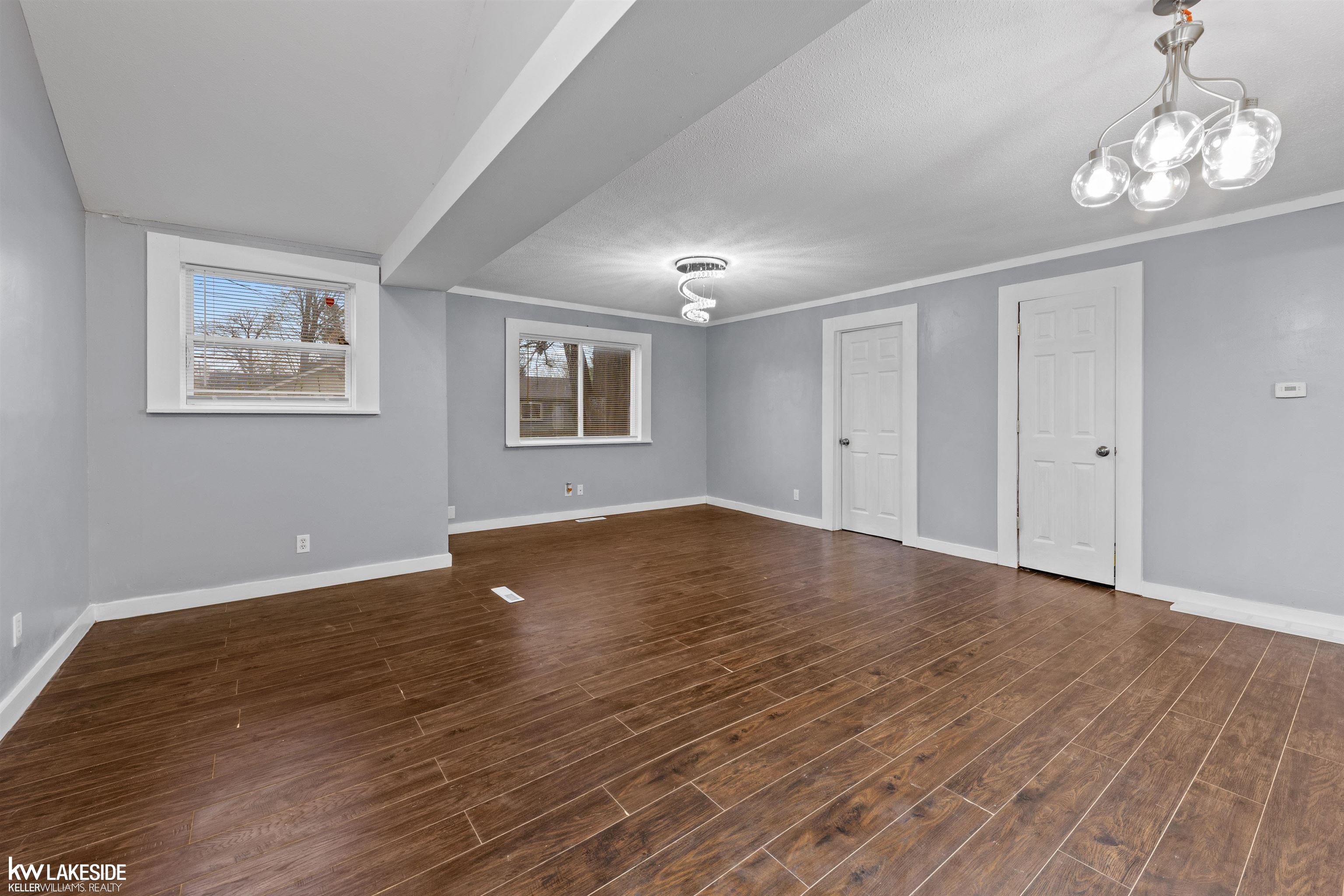 2105 Lambden Road Flint, MI 48532 - Photo 6 of 22