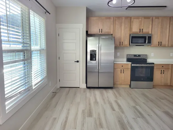 $1,400 | 23 A Thompsonville Lane, Unit 23A, Oak Grove, KY 42262