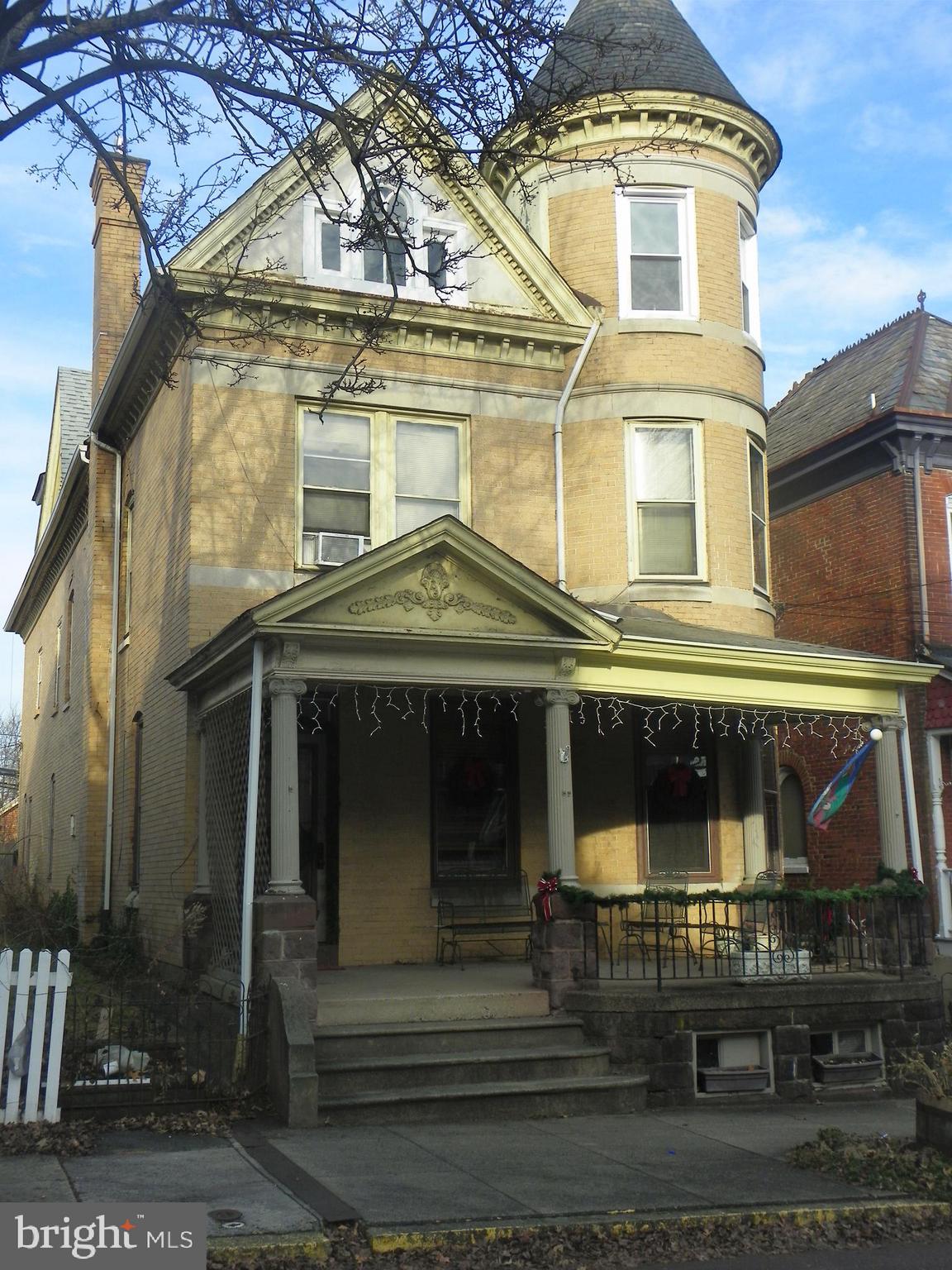 243 Chestnut Street Pottstown, PA 19464 - Photo 1 of 3