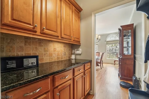 $935,000 | 5 Megan Terrace, Sparta, NJ 07871