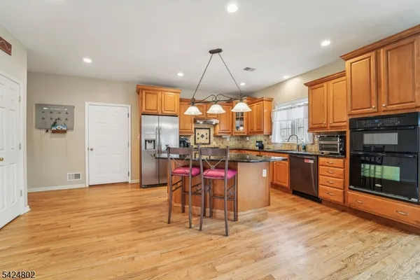 $935,000 | 5 Megan Terrace, Sparta, NJ 07871