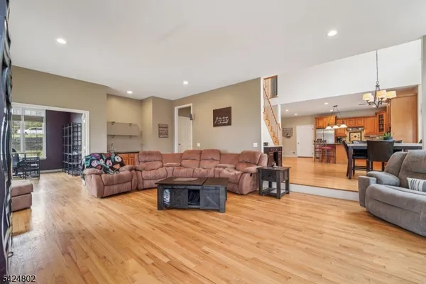 $935,000 | 5 Megan Terrace, Sparta, NJ 07871