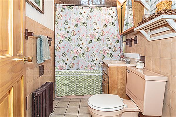 74 Circuit Road Medford, MA 02155 - Photo 14 of 26 Gallery Image 14