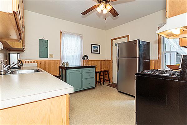 74 Circuit Road Medford, MA 02155 - Photo 15 of 26 Gallery Image 15