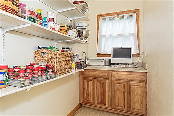 74 Circuit Road Medford, MA 02155 - Photo 19 of 26 Gallery Image 19