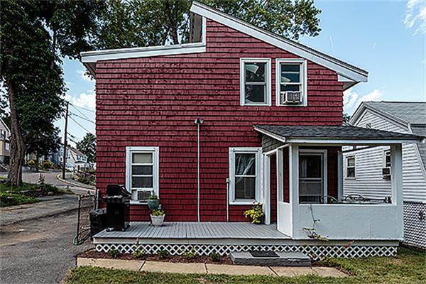 74 Circuit Road Medford, MA 02155 - Photo 6 of 26 Gallery Image 6