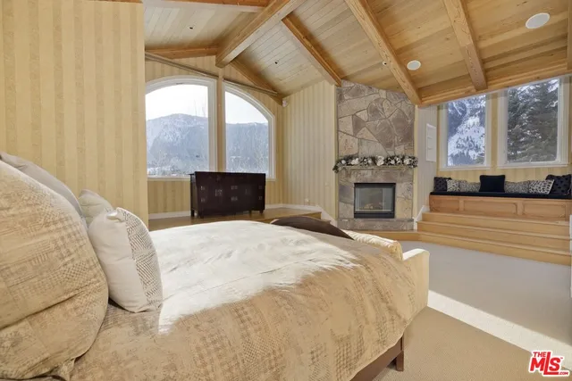 $2,950,000 | 370 Ranch Road, Mammoth Lakes, CA 93546