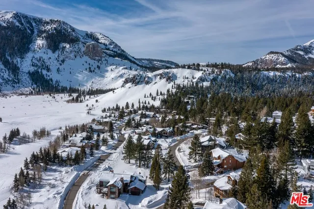 $2,950,000 | 370 Ranch Road, Mammoth Lakes, CA 93546