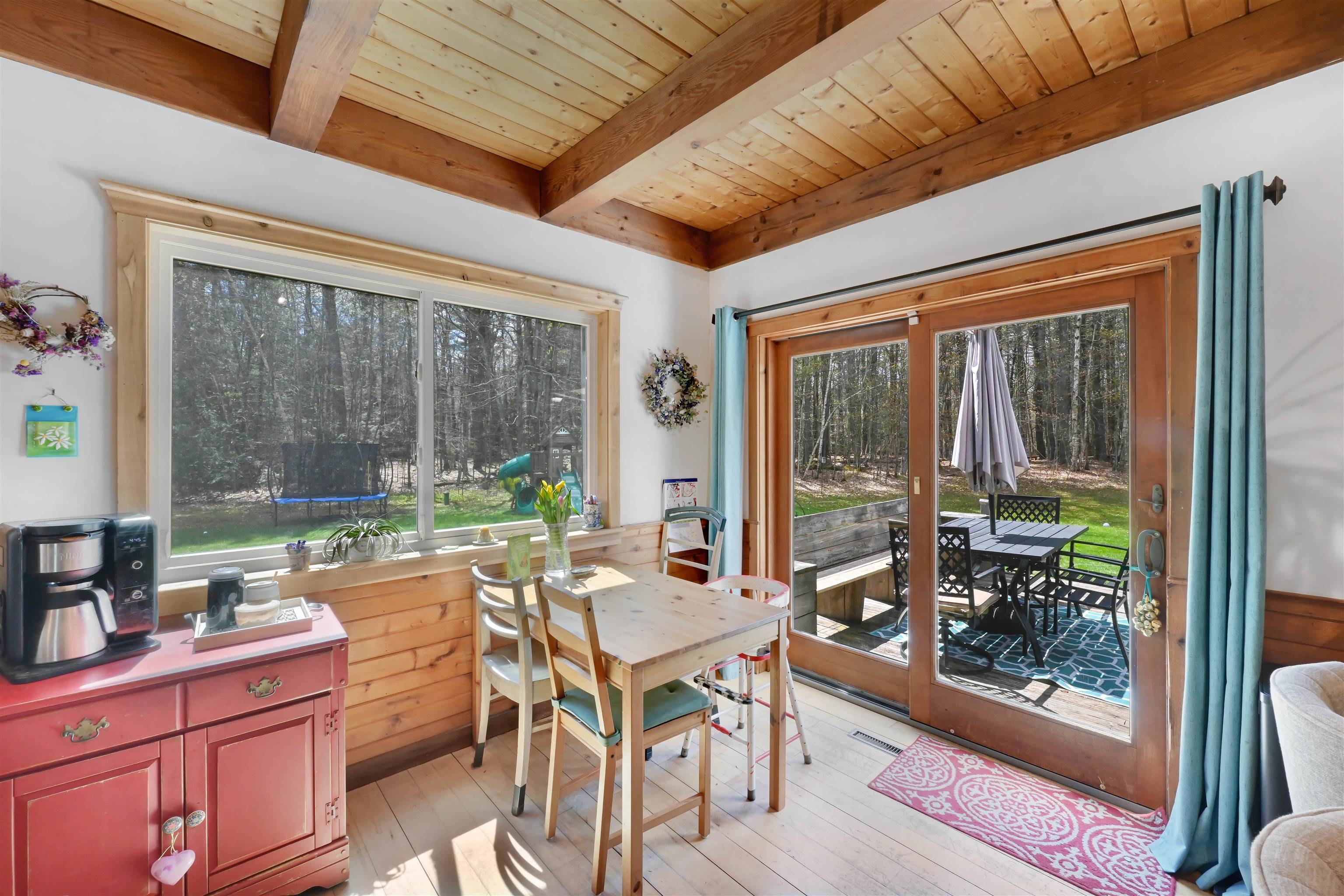 49 View Point Road Putney, VT 05346 - Photo 11 of 47