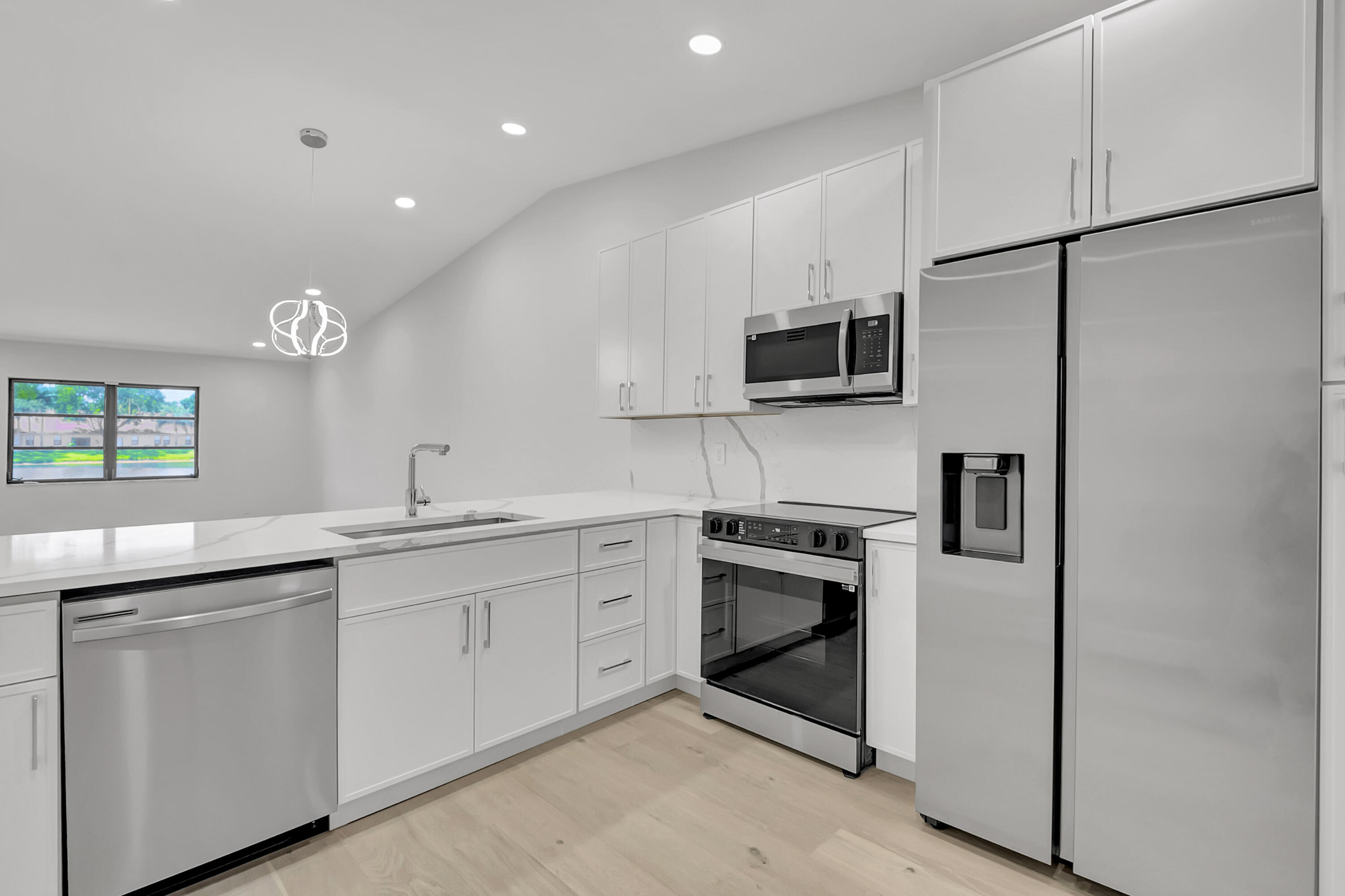 8370 Springlake Drive Boca Raton, FL 33496 - Photo 18 of 50 DSC_1535
