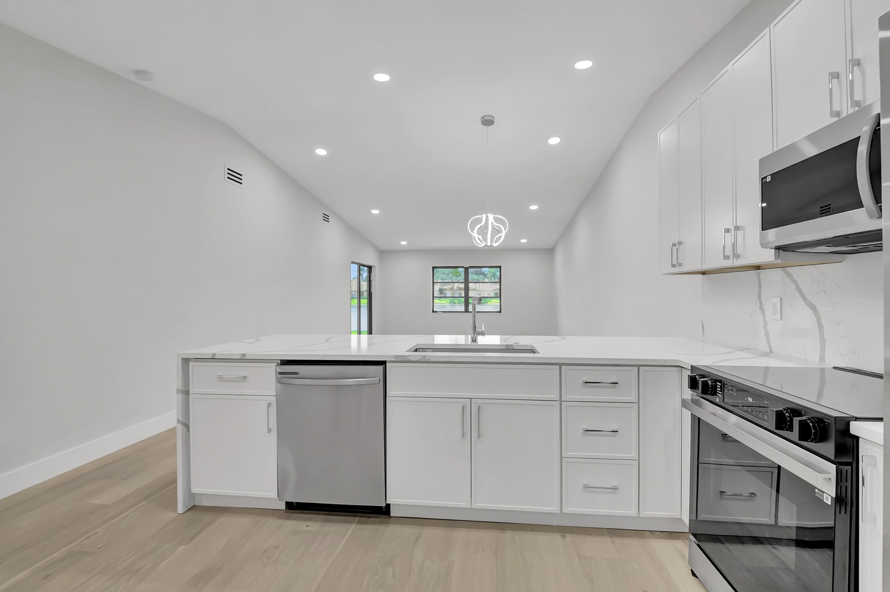 8370 Springlake Drive Boca Raton, FL 33496 - Photo 19 of 50 DSC_1540