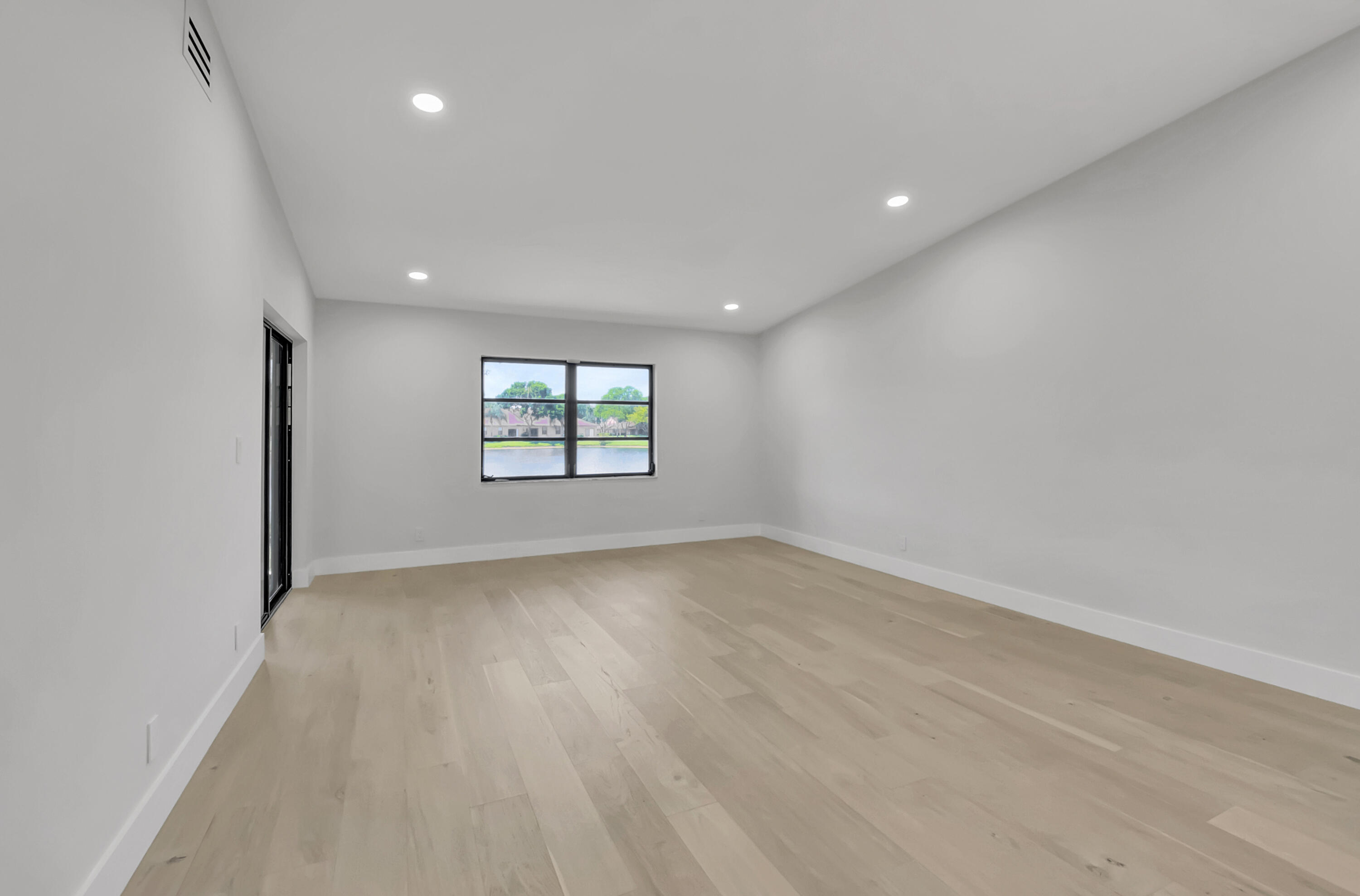 8370 Springlake Drive Boca Raton, FL 33496 - Photo 9 of 50 DSC_1490