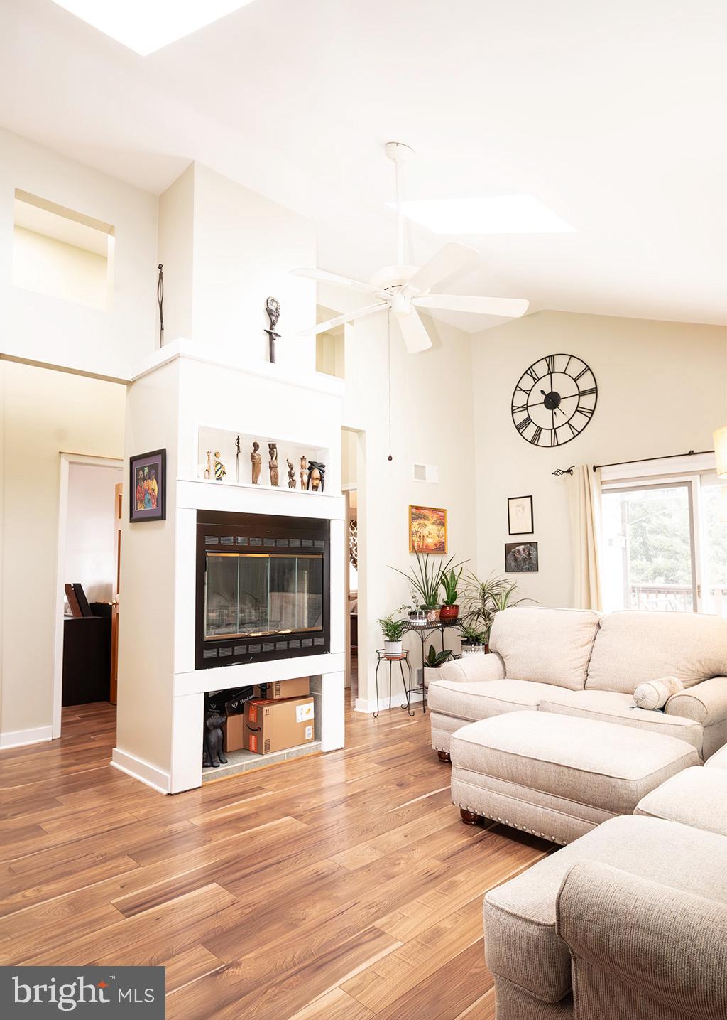 1645 Parkview Road York, PA 17406 - Photo 4 of 31 Gallery Image 4