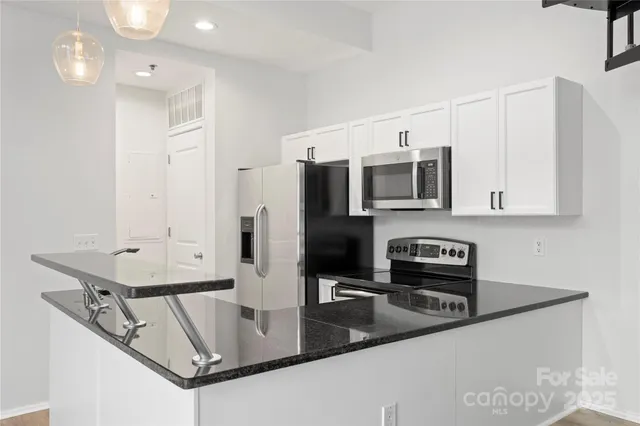 $300,000 | 2076 Euclid Avenue, Charlotte, NC 28203