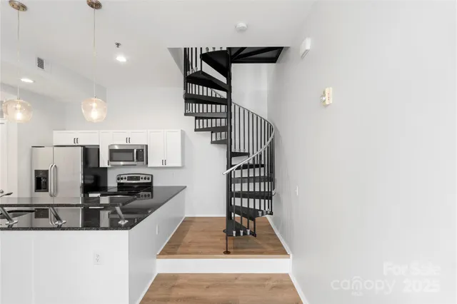 $300,000 | 2076 Euclid Avenue, Charlotte, NC 28203