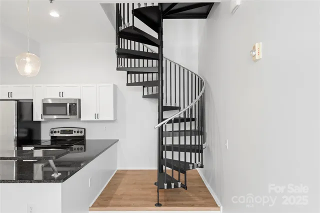 $300,000 | 2076 Euclid Avenue, Charlotte, NC 28203