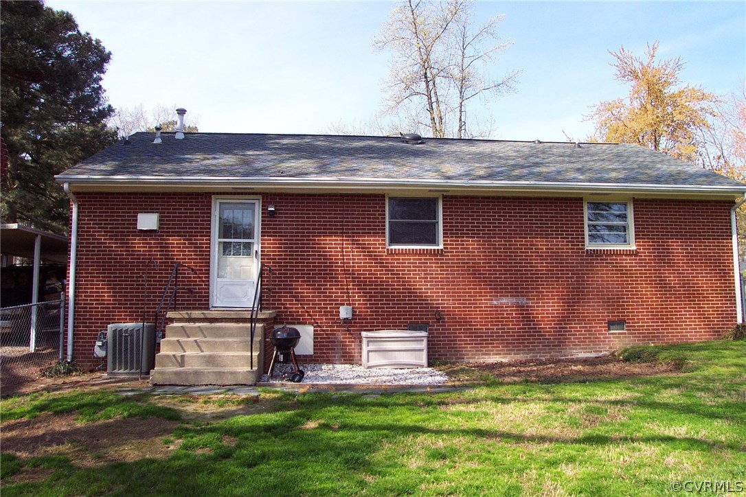 805 Conduit Road Colonial Heights, VA 23834 - Photo 19 of 21 Back of All Brick home