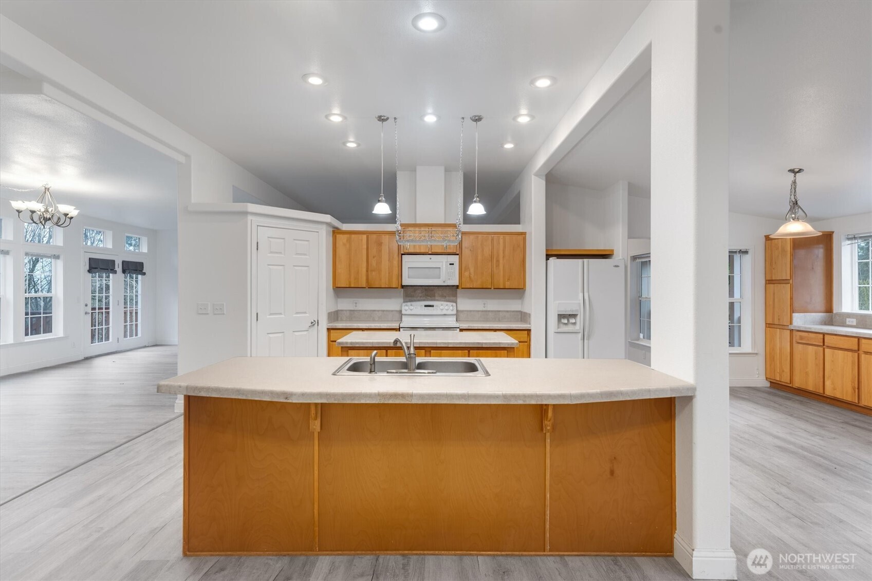 149 Trapper Lane Kelso, WA 98626 - Photo 11 of 40