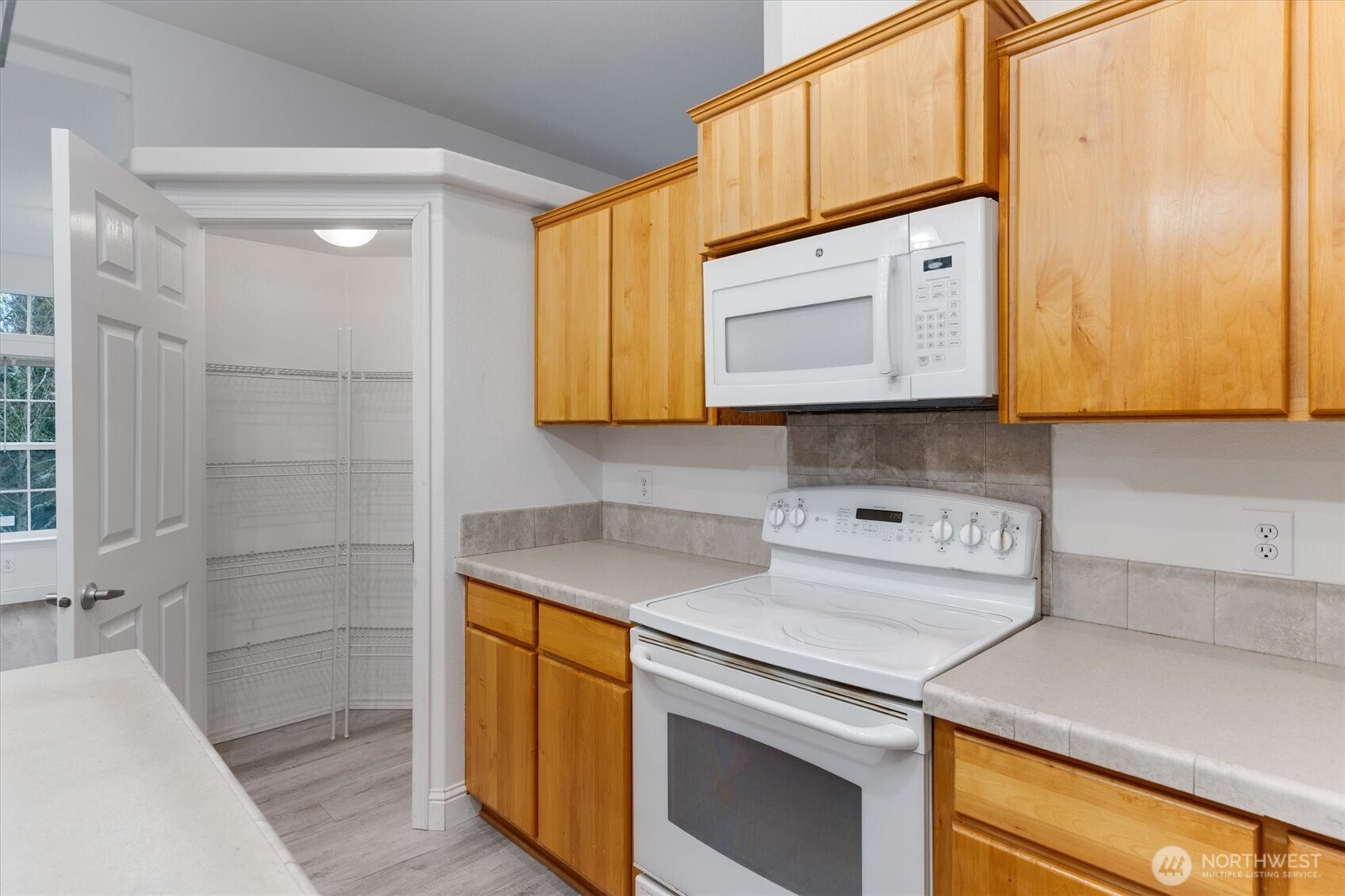 149 Trapper Lane Kelso, WA 98626 - Photo 13 of 40