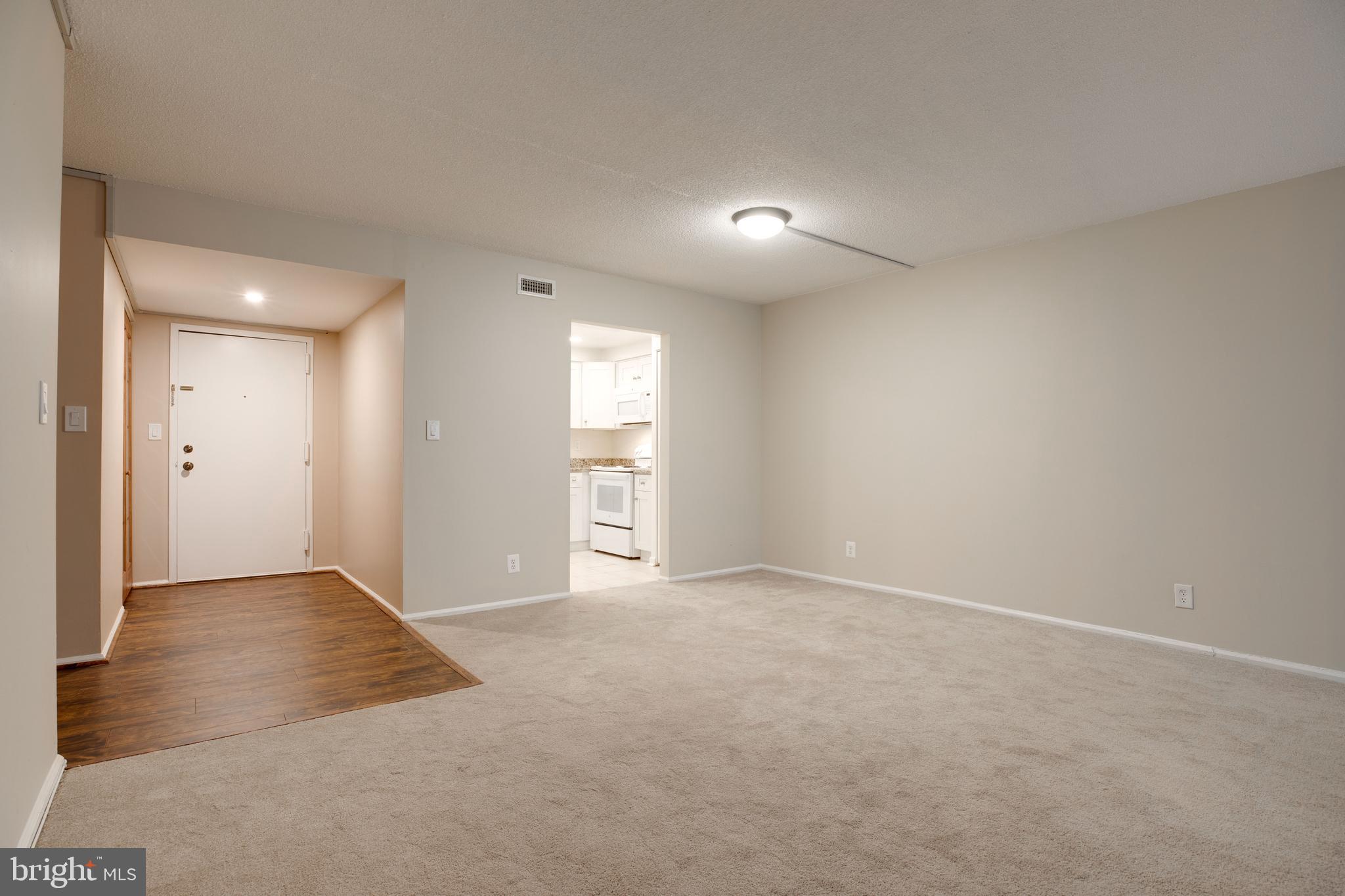 7651 Tremayne Place, Unit 202 McLean, VA 22102 - Photo 12 of 59 Dining Room