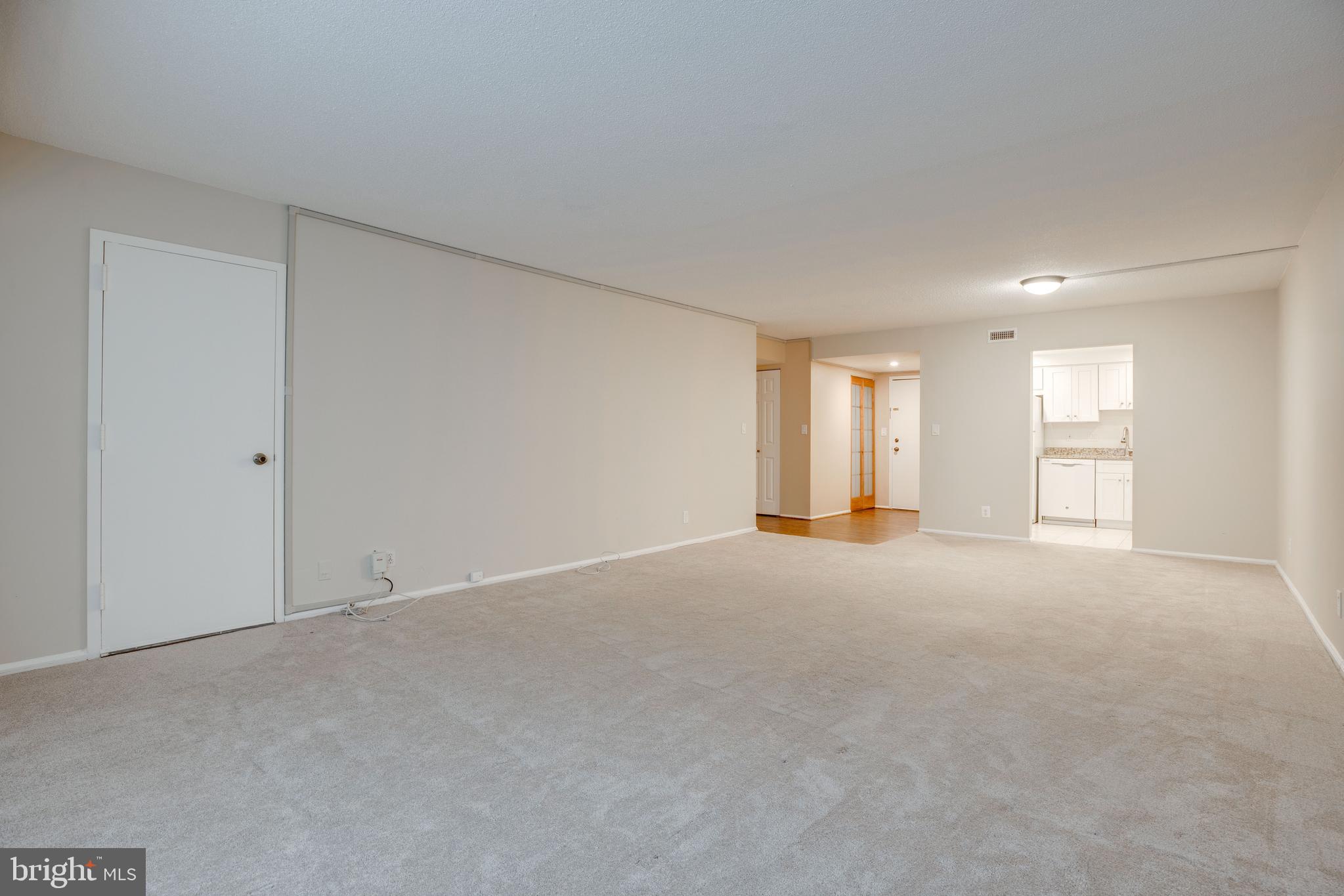 7651 Tremayne Place, Unit 202 McLean, VA 22102 - Photo 14 of 59 Dining Room / Living Room