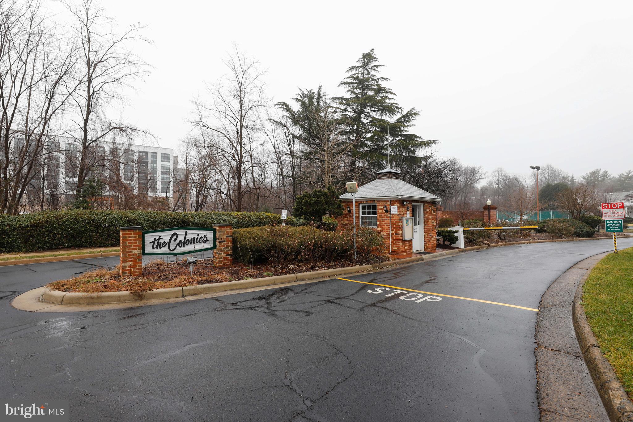 7651 Tremayne Place, Unit 202 McLean, VA 22102 - Photo 43 of 59 Guard gate