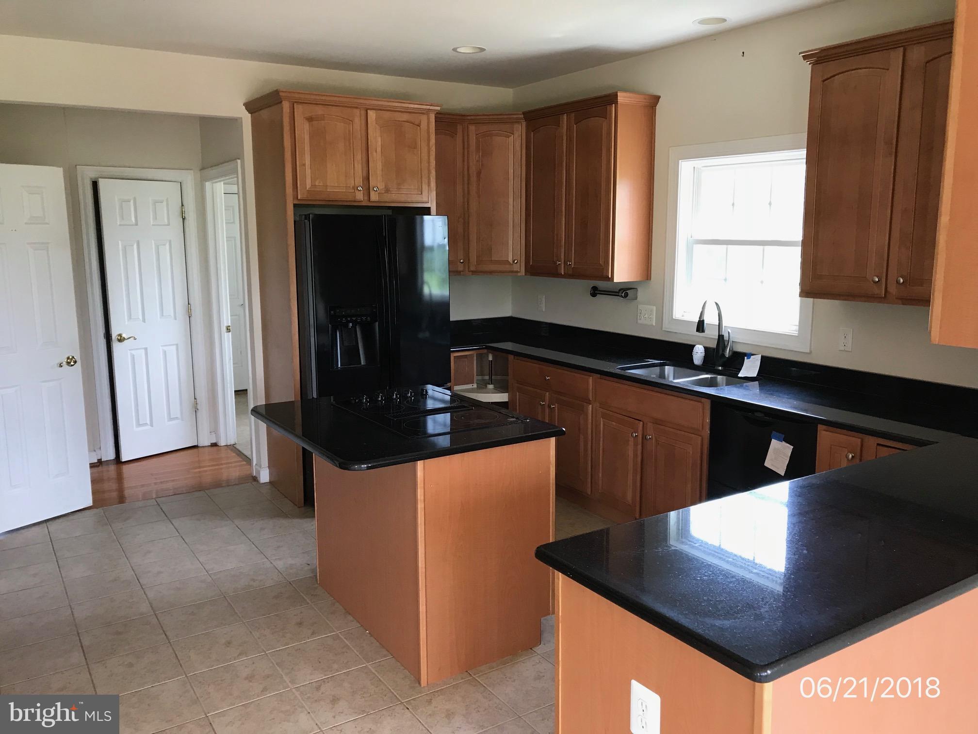 13600 Union Church Road Sumerduck, VA 22742 - Photo 3 of 22 Kitchen