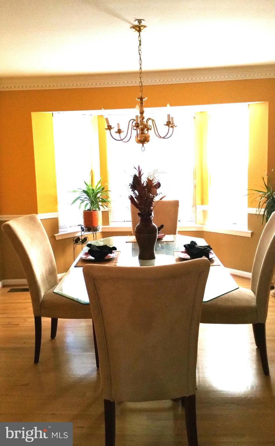 9200 Sandy Creek Road Fort Washington, MD 20744 - Photo 5 of 19 Dining Room