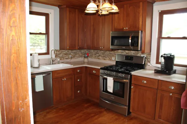 $315,000 | 1503 Hickory Street, Waukegan, IL 60085